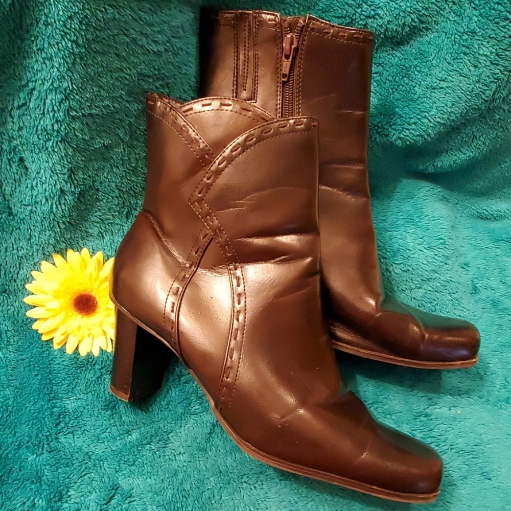 Brown Jasmin Boots